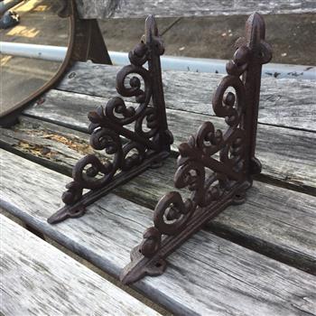 A Pair Antique Style Cast Iron Brackets Garden Braces Rustic Shelf Bracket Brown