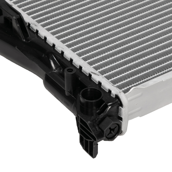 Radiator for  335xi 135i Z4 335is 335i xDrive 2013-2015 X1 2013 135is 3.2L