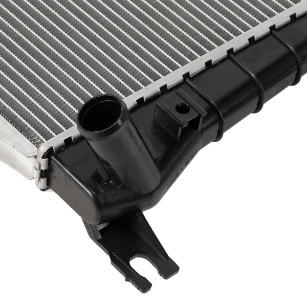 Radiator for 1998 1999 2000 2001 Mazda B2500 1998-2001 Ford Ranger 2.5L