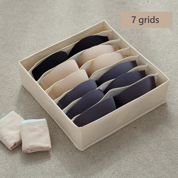  The storage box set is equipped with multiple compartments and can be used for pull-out fabric storage. Multiple compartments can store underwear/underwear/socks