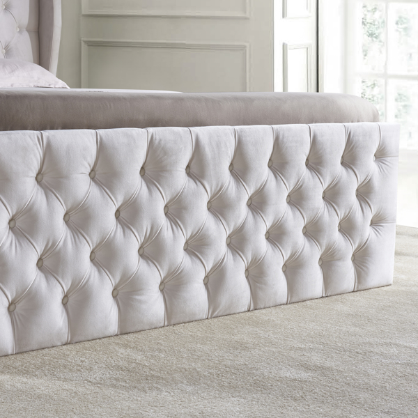 Upholstered wingback velvet fabric Chesterfield bed/button tufted headboard with vintage wings/wood slat support/easy to assemble。Queen-Size-White