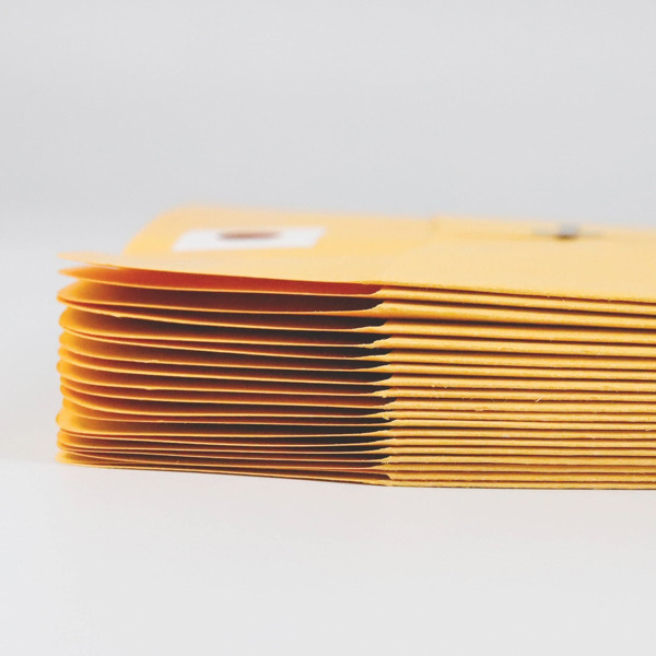 Envelope, 100 pieces per box, 6 "x 9", yellow kraft paper, yellow envelope, document envelope, kraft paper envelope, sealed envelope,(No shipments on weekends, banned from Amazon)