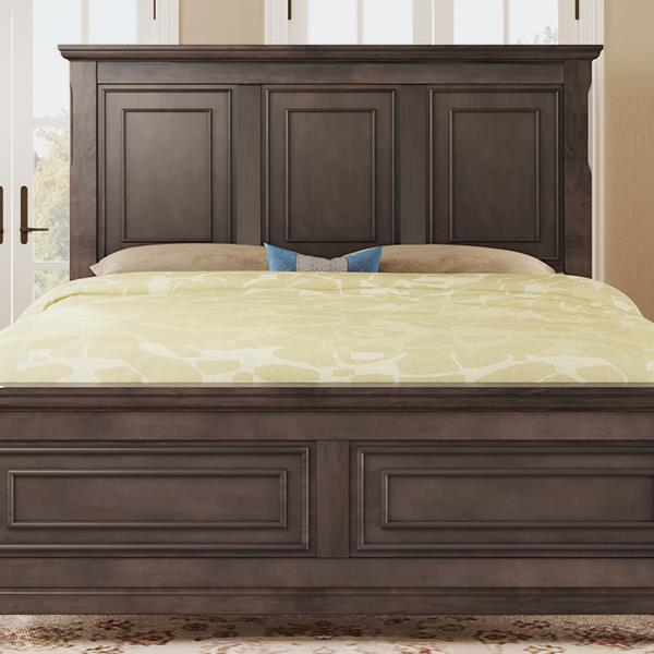 Traditional Town and Country Style Pinewood Vintage Full Bed, Rich Brown