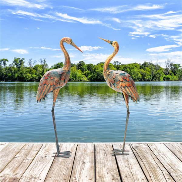   2 Sculpture Birds