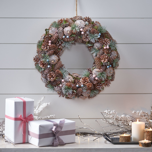 PINE CONE WREATH 