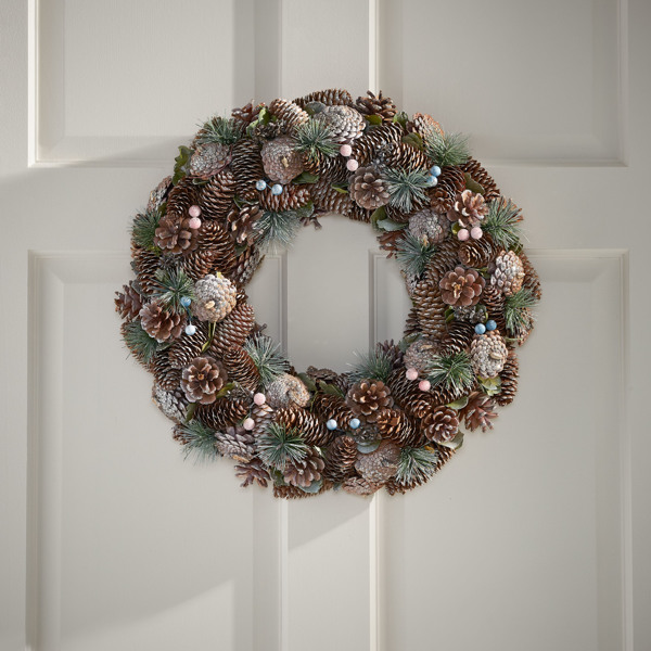 PINE CONE WREATH 