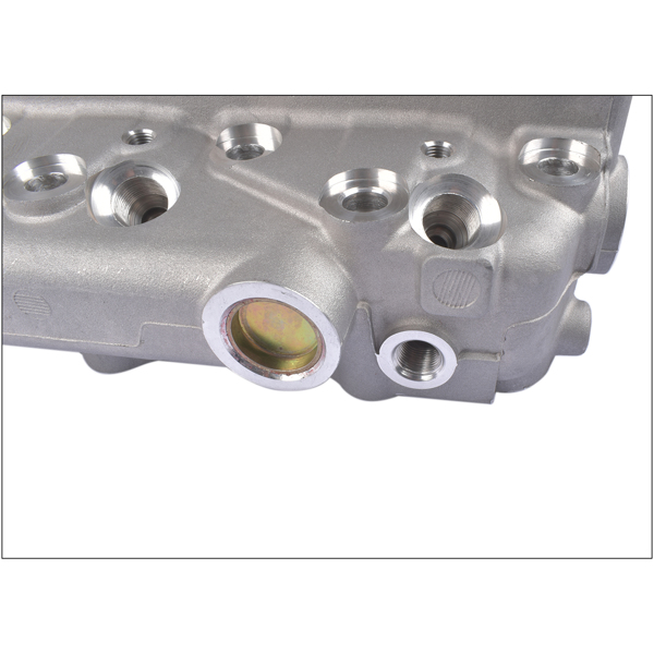 4M40 Cylinder Head For Mitsubishi Canter VI Canter 35 FE5 FE6 Pajero II 2.8 TD