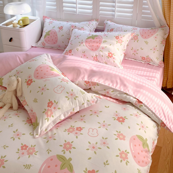 3 Piece Strawberry Duvet Cover Set Strawberry Print Bedding for Home Bedroom Decor Microfiber Quilt Cover Gifts Queen Size