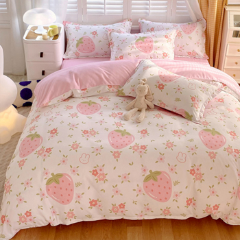 3 Piece Strawberry Duvet Cover Set Strawberry Print Bedding for Home Bedroom Decor Microfiber Quilt Cover Gifts Queen Size