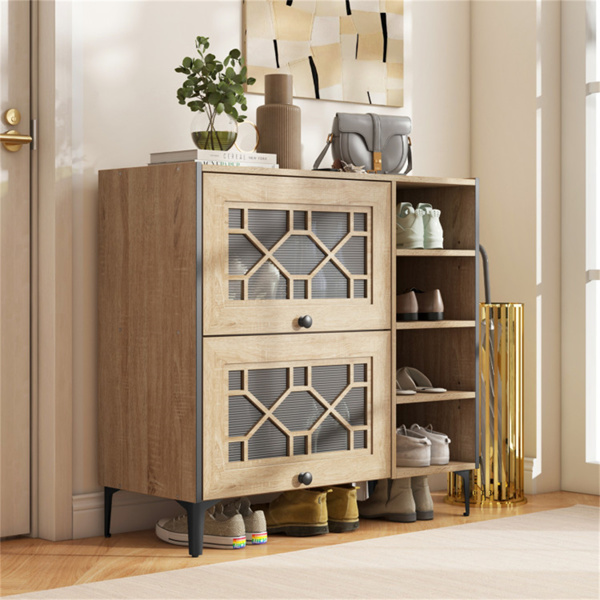 Entry shoe cabinet with adjustable shelf