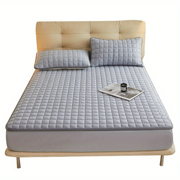 (Cream white 150cm*200cm) Cotton-Padded Waterproof Mattress Protector, Dust-Proof Bed Cover (Without Pillow and Core). Soft, Comfortable Solid Color Bedding Sheet for Bedroom, Guest Room. (Maybe YunEx