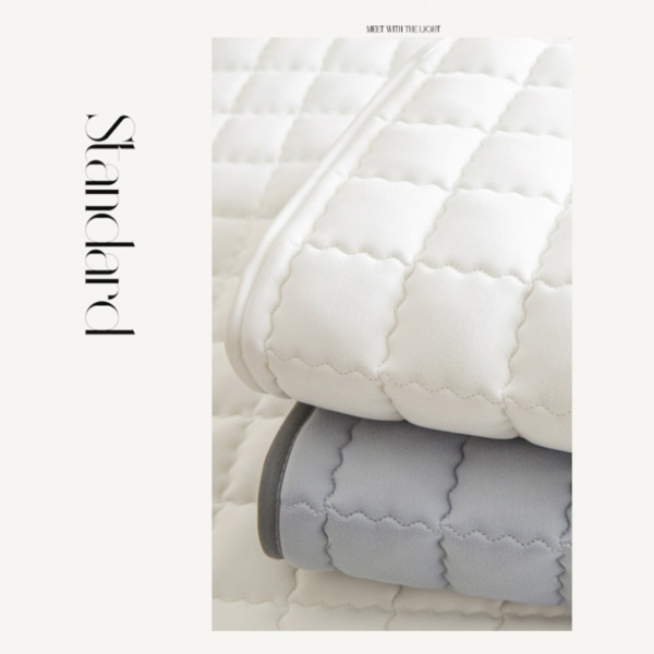 (Cream white 180cm*200cm) Cotton-Padded Waterproof Mattress Protector, Dust-Proof Bed Cover (Without Pillow and Core). Soft, Comfortable Solid Color Bedding Sheet for Bedroom, Guest Room. (Maybe YunEx