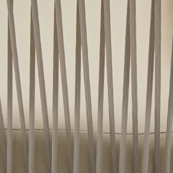 现代米色弧形铝制休闲椅，采用时尚的绳编设计和舒适的软垫，非常适合户外生活-17