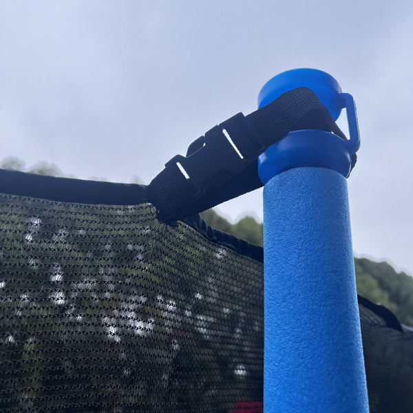 10 FT TRAMPOLINE OUTSIDE SAFETY NET WITH BASKETBALL HOOP