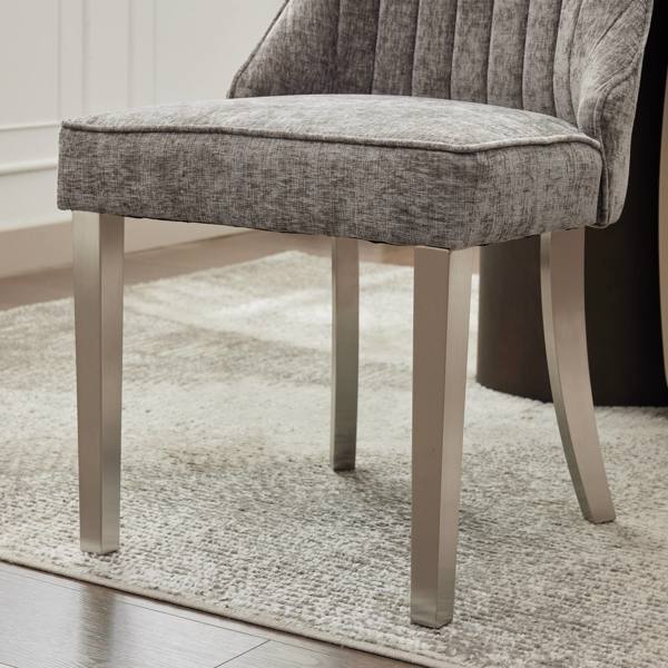 人造丝布植绒雪尼尔餐椅，通道式厨房晚餐椅，舒适的布艺软垫餐椅，适用于餐厅，带银色拉丝不锈钢腿，2 件套（灰色），SW1747GY-15