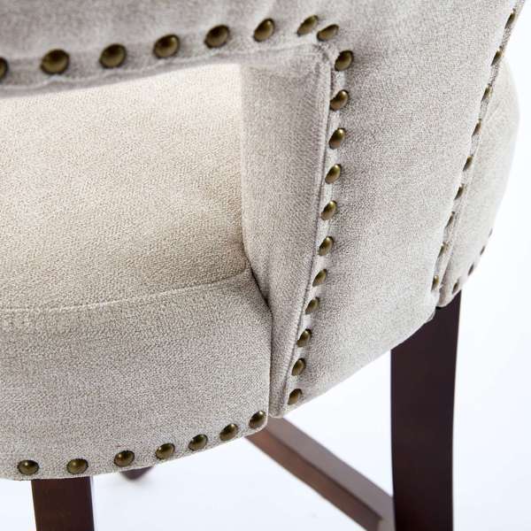 中世纪现代吧台高脚凳 2 件套，农舍亚麻布软垫装饰椅，弧形靠背，周围镶有铜钉，厨房椅子，硬木框架，米色-13