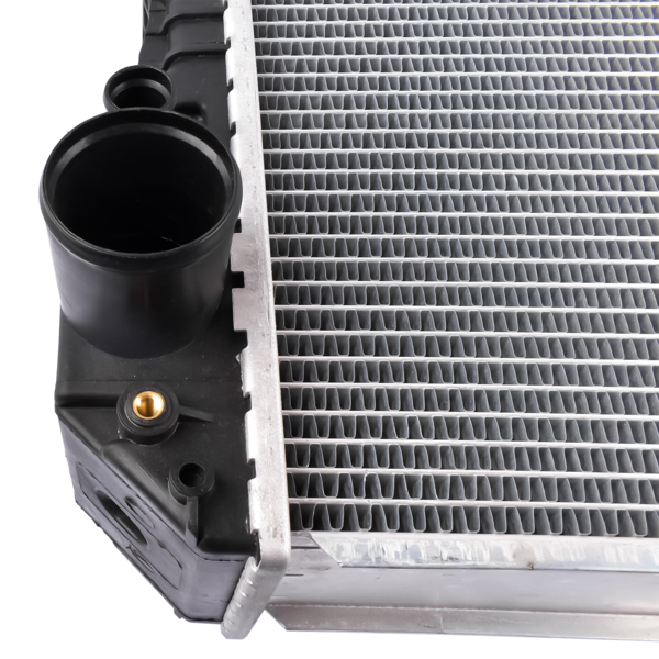 散热器 Radiator Replacement for New Holland 580 B95 B110 B115 Case 580M 580SM 87410096 87410098 87544110-9