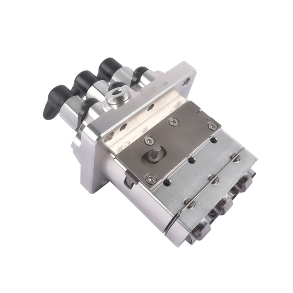 燃油喷射泵 16006-51010 16861-51010 Fuel Injection Pump Replacement for Kubota RTV 900 D722 D902 D782-7