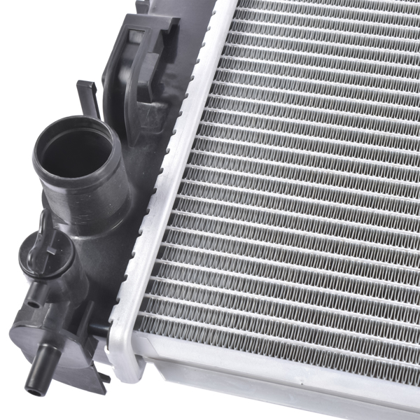 散热器 Radiator Assembly 21410-5RB0B Fits for Nissan Versa 2020-2023 Kicks 2018-2023 1.6L L4-8