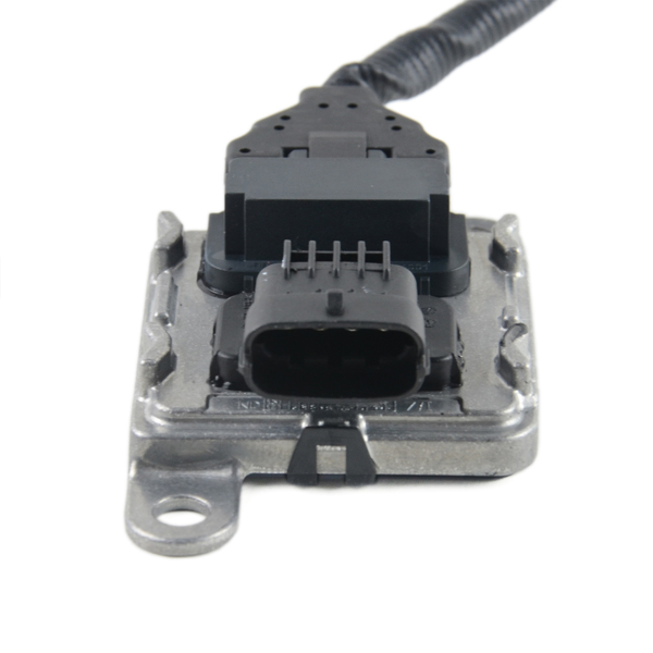 氮氧传感器22303391 Nitrogen Oxide Nox Sensor Replacement for Volvo Truck D11/D13/D16 Mack MP8 ENG-VE13-7