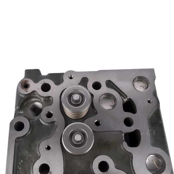 缸盖总成 D1503 Engine Cylinder Head Fits for Kubota L3300DT-GST, L3300F, L3410DT, L2800HST, L2800F-9
