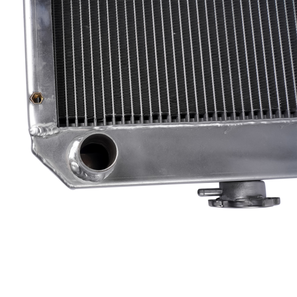 散热器 Radiator Replacement for John Deere 4475 5575 6675 New Holland L565 LS170 LX565 86534248 MG86563887-8