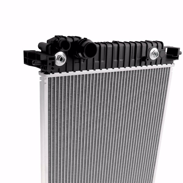 适用于 2012-2020 款雪佛兰 Sonic 1.4L 发动机的铝制散热器 95316049 GM301057-6