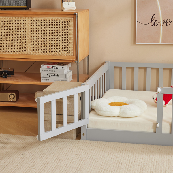 灰色 油漆面 松木 围栏床 带门 带铺板 Twin 儿童木床-21