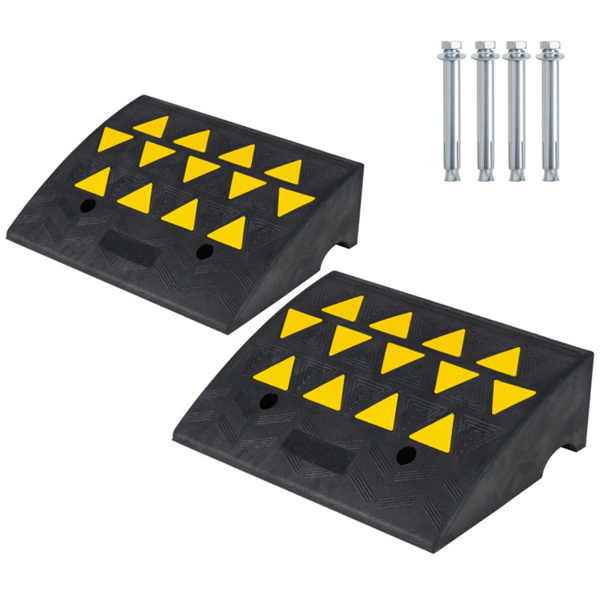 2个重型橡胶路缘坡道，带排水沟和反光条，用于车道-M-2