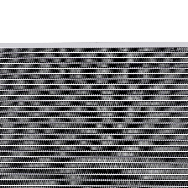 Aluminum Radiator fit for Chevrolet Silverado 2500 3500 GMC Sierra 2001-02 15058682-2