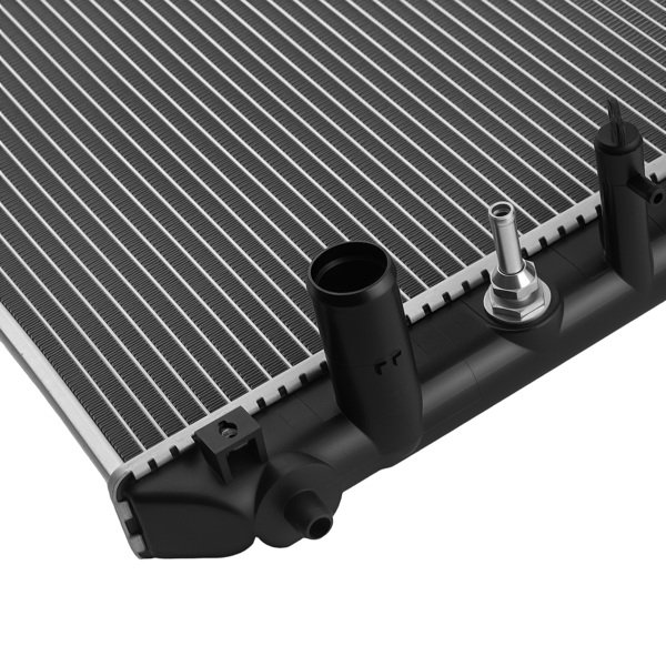 Cooling System Radiator fit for Toyota Highlander 3.0L 3.3L 2001-2007 RAD2377 1-Row-4