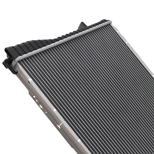 Aluminum Engine Coolant Radiator fit for BMW 525i 530i 2001-2005 17111436060-4
