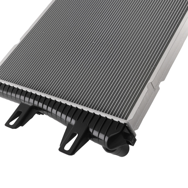 Direct Replacement Radiator fit for Chevy GMC Silverado Sierra HD 6.6L 15849616-1