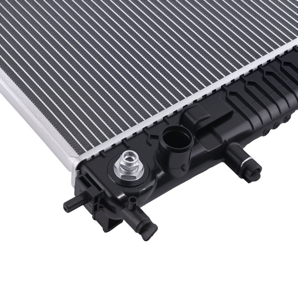 Aluminum Radiator fit for Chevrolet Malibu/Impala 2013-2015 2.0L 2.5L 13328C-5