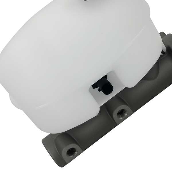 Aluminum Brake Master Cylinder w/ Sensor fit for GMC Sierra 1500 2003-2004 133082-2