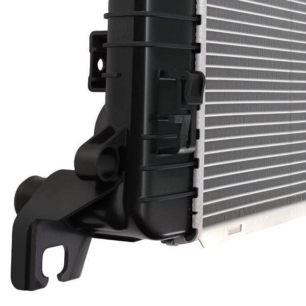 Automotive Radiator fit for Chevy Silverado/GMC Sierra 1500 4.3L V6 2014-18 A13396-2