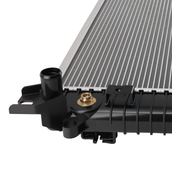 Automotive Radiator fit for Chevy Silverado/GMC Sierra 1500 4.3L V6 2014-18 A13396-3