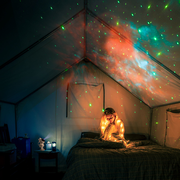 Source factory Cross-border astronaut starry sky projection light Indoor atmosphere light ornament Starry sky light Multinational patent certification is complete