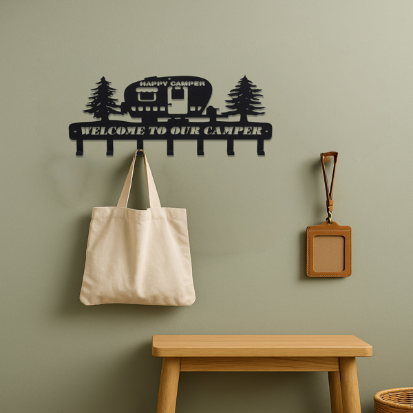 带有乡村金属露营钥匙扣的墙面装饰：7 个坚固的挂钩和一个迷人的松树图案，非常适合提升露营爱好者的墙面装饰效果，是墙面雕塑的绝佳选择。（TikTok、temu下自提）-6