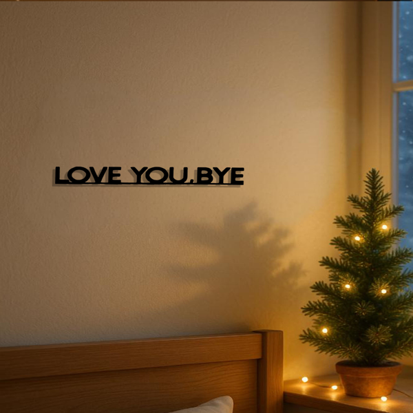 CIFbuy™ 经典“LOVE YOU BYE”金属标识图案墙面装饰品，营造节日氛围的装饰品，适用于情人节、复活节、感恩节的室内装饰，适用于客厅、卧室的墙面装饰，是精美的家居装饰艺术品或墙面雕塑。（TikTok、temu下自提）-4