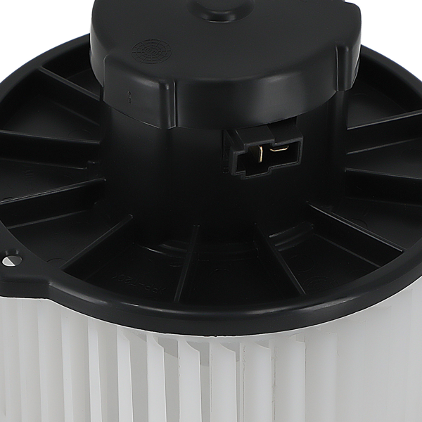 适用于现代圣达菲2001-2006款L4 2.4L的暖通空调鼓风机电机（含风轮）700118-5