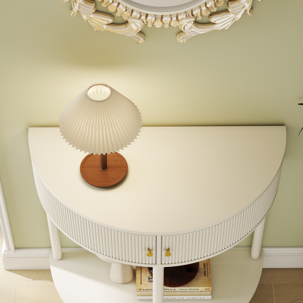 匠心打造的波浪纹半月形控制台桌，奶油白色饰面，独特的半月形设计边桌，配有2个储物抽屉和底部搁板，适用于客厅、卧室、书房、走廊。-13