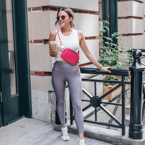 绗缝腰包女士小号蓬松腰包，适合跑步、旅行、徒步健身运动，带可调节肩带-玫红色-6