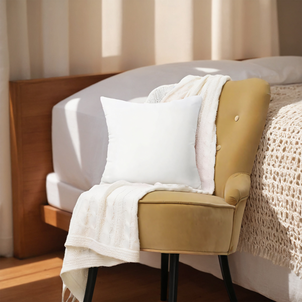 两只装20英寸白色抱枕芯，精选高弹力聚酯纤维填充，手感柔软且支撑力持久。加大尺寸设计，为沙发休闲、床头倚靠提供更饱满的舒适体验。无枕套配置，方便自由搭配各种家居风格，或直接用作蓬松底座。-4