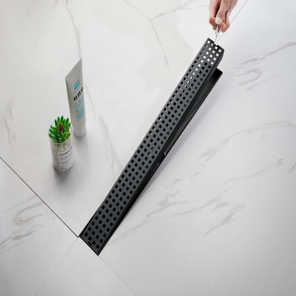 24英寸线性淋浴地漏，带可拆卸方格纹格栅，304不锈钢材质，配毛发过滤网与调平脚，哑光黑色-3