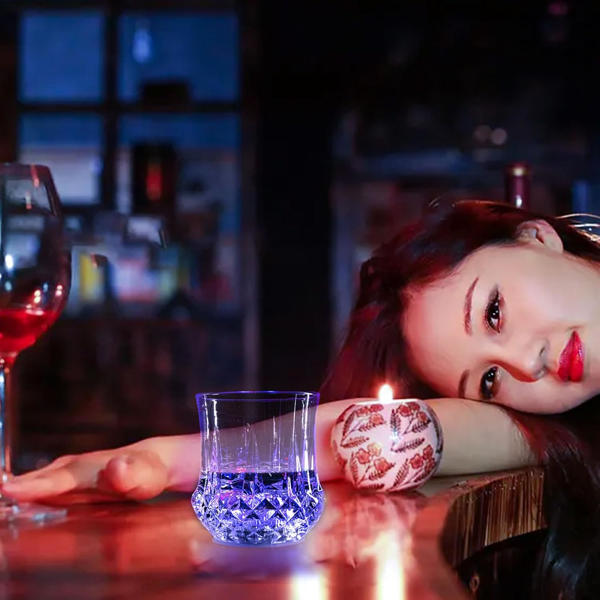 两包闪光杯 液体激活多彩 LED 杯 趣味发光饮用小杯、发光葡萄酒杯 LED 闪光杯、成人派对、酒吧、迪斯科用的精酿杯-5