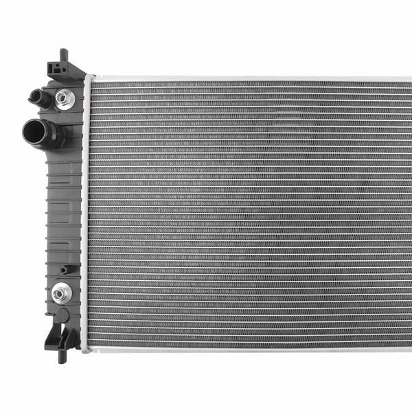 适用于 2012-2020 款雪佛兰 Sonic 1.4L 发动机的铝制散热器 95316049 GM301057-4
